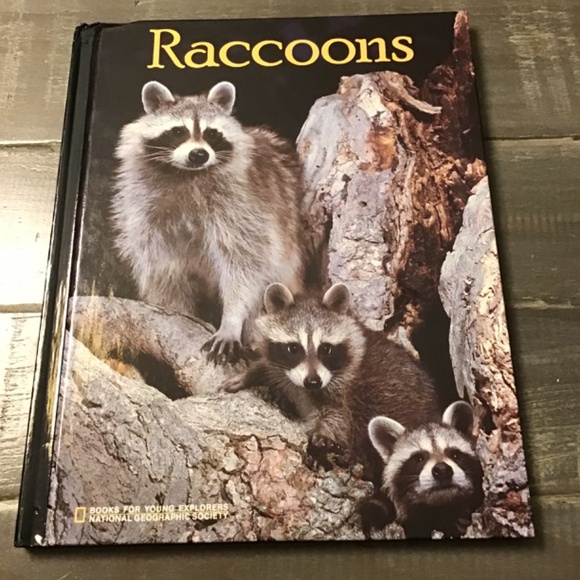 Kids National Geographic Book Bundle - Picture 5 of 5